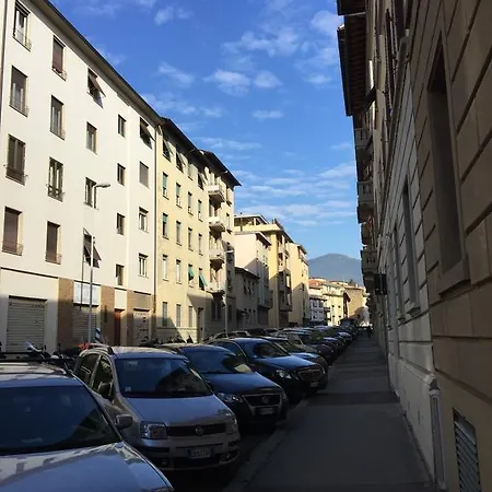 Sirtori 24 * Florença